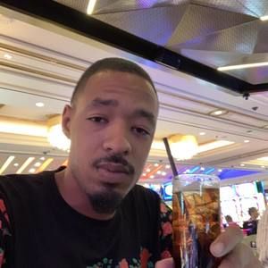 Meet your Posher, Louis